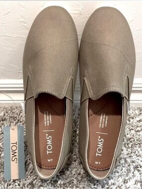🕊️Toms Redondo Flats